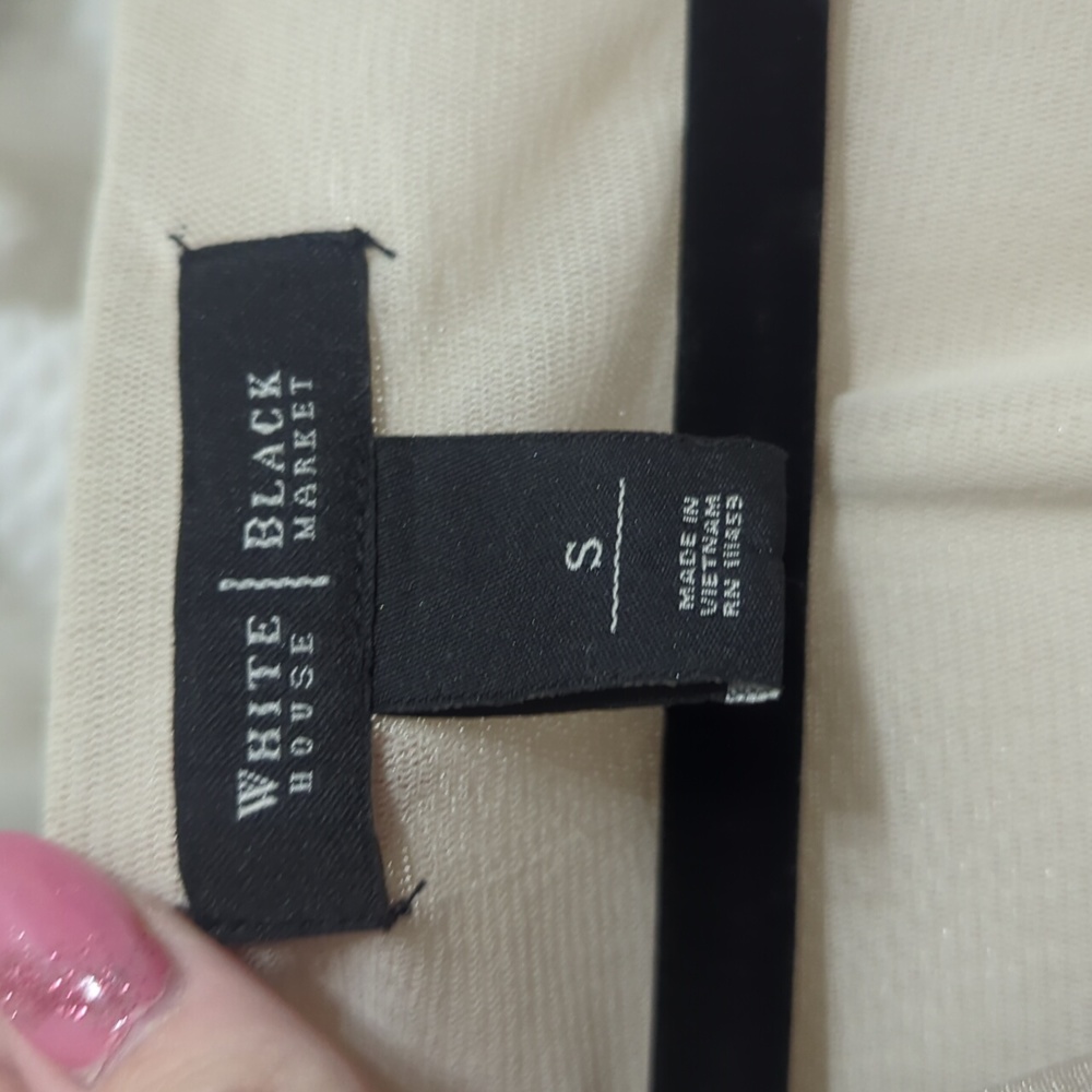White House black market tank top - Picture 2 of 3